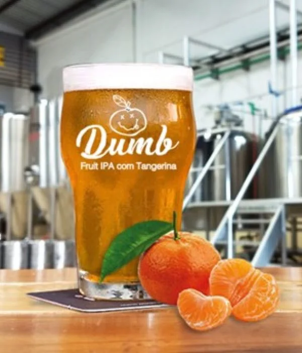 Fotografia oficial da cerveja SP 330 Dumb